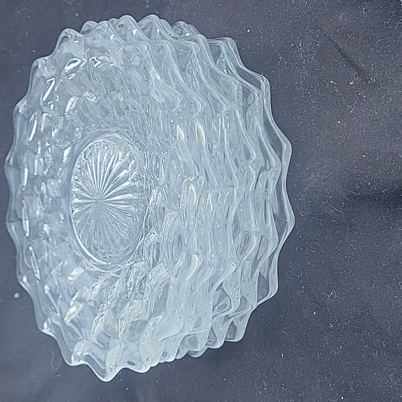 Fostoria America crystal clear bread and butter 6" plates. At time of posting, 6 - Picture 5 of 6